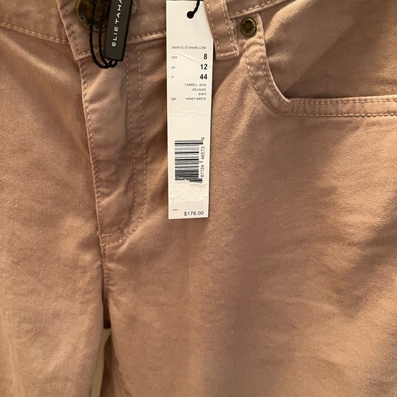 Elie Tahari tan jeans, side zip at bottom leg. - Picture 4 of 7